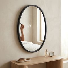 Black retro mirror New York design free viewing