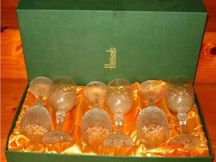 Vintage Harrods Cut Crystal Wine Glasses Set of 6 (Brand New / Unused)