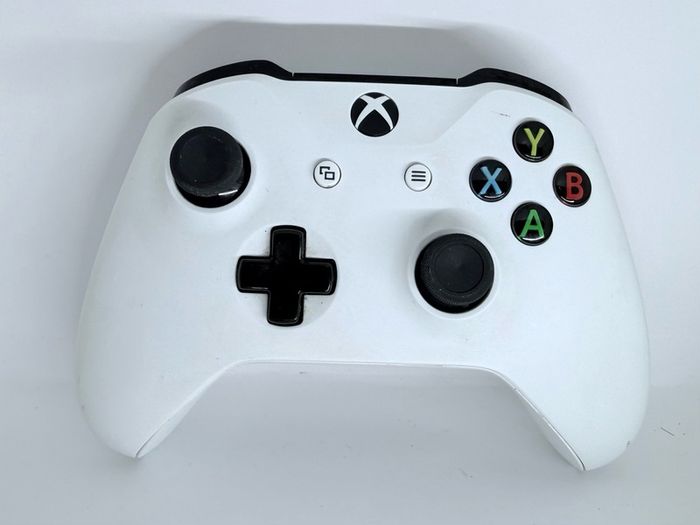 Refurbished Xbox one S controller