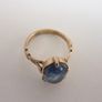 9 carat gold vintage blue glass ring size L Image 5