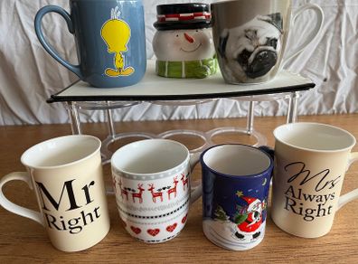 7 assorted Mugs