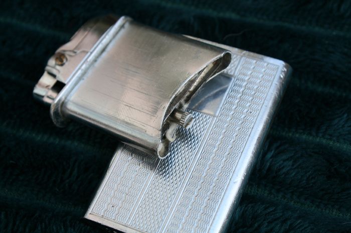 Vintage Petrol Lighters (Lighters work, need fuel) 25 each