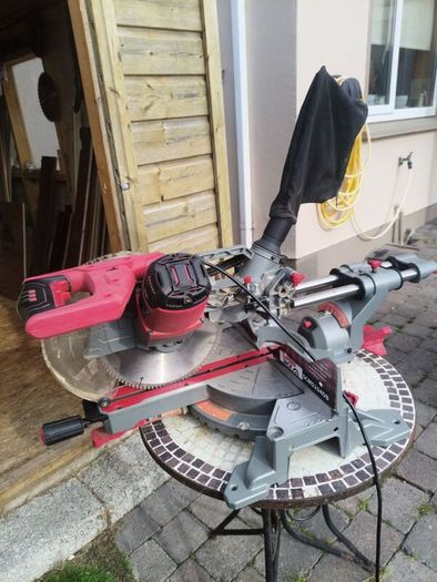 Top Of The Range..LUMBER JACK Sliding double bevel mitre saw