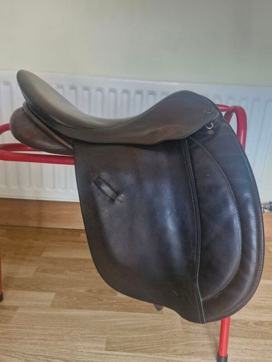 Farrington Saddle