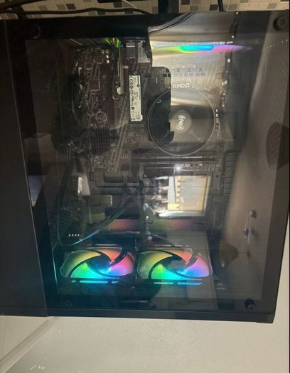 Horizon Gaming PC Ryzen 5 PRO 4650G 16GB RAM SSD Chillblast Monitor