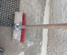 Yard Brush with Clamp Heavy Duty