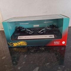 Hot Wheels Premium Formula 1 Mercedes Collection