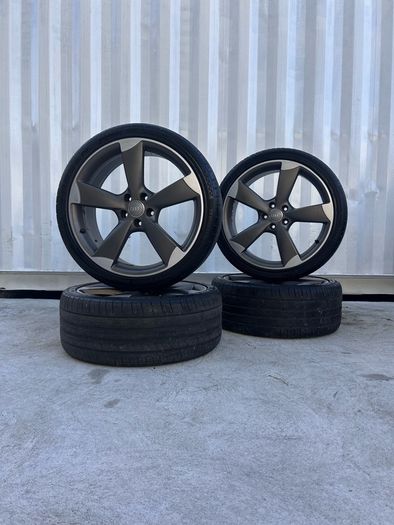 Genuine Audi TTRS 20" Alloy Wheels