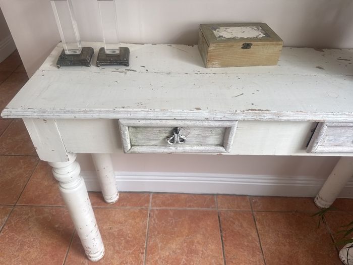 Console table