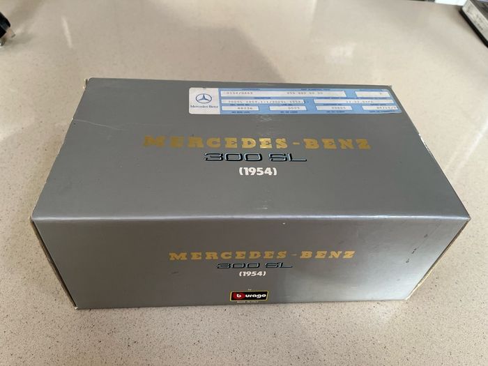 Mercedes 300 SL Gullwing extremely rare Dealer Model 1/18
