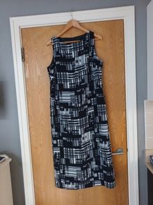 Navy Dress & Scarf.     S.14.  NEW  - No Tag.
