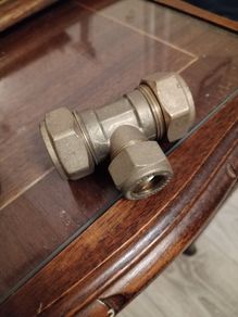 Plumbing compression T