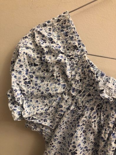 Floral top (size 14)