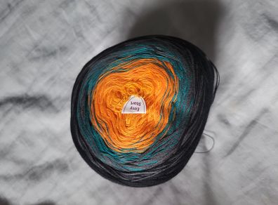 Hobbii Dahlia Cotton cake yarn 200g NEW gradient