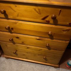 chest of drawers