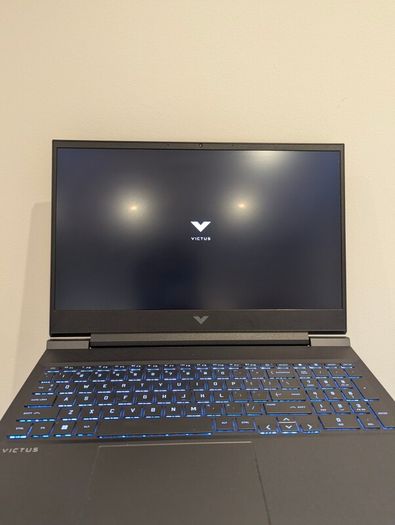 Gaming Laptop Victus 16