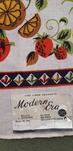 Stunning New Unused Modern Era Fine Linen Hand Printed Tablecloth 52 x 52 inches
