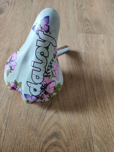 Girls bike saddle