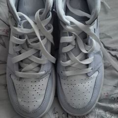 Girls Trainers
