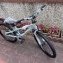 Boy's bike new in Image 5