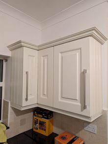 Kitchen cabinet
