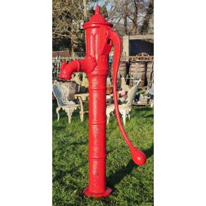 Cast Iron Pump Large Red H364