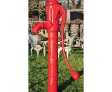 Cast Iron Pump Large Red H364