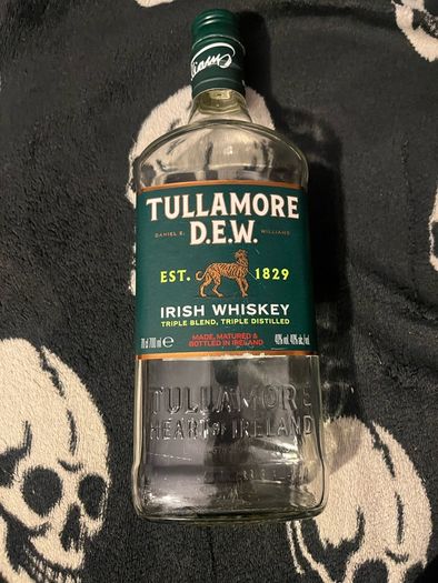 Whisky Empty bottles