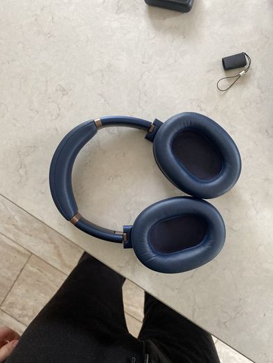 JBL Tour One M3 Smart Tx Wireless Noise Cancelling Headphones w. Smart Transmitt