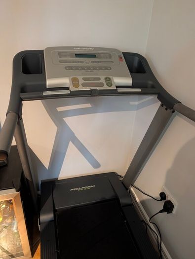 Pro form 3.6 treadmill foldable