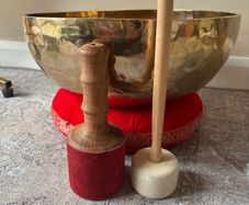 Tibetan Big Singing Bowl 9kg to 10 kg approx 49 cm diameter Excellent Condition
