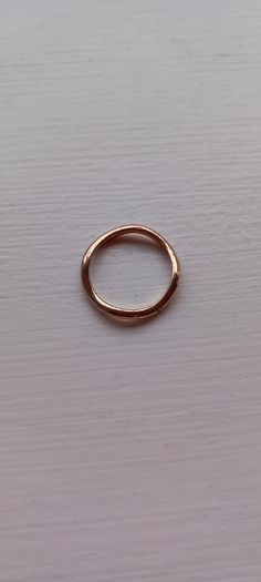 Wavy gold ring