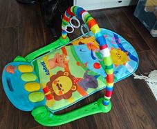 Baby play mat / tummy time mat