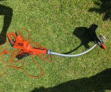 grass strimmer