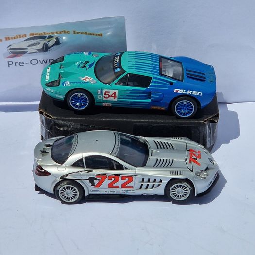 Scalextric Loops Set: Monaco Edition - Cars with Lights