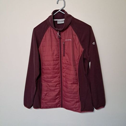 Craghoppers ladies fleece Size 18 ptp 25" Burgundy 3 zip pockets in excellent condition