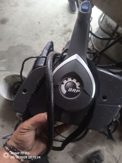 Evinrude 225  Only 350 hrs  XL shaft