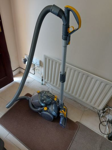DYSON DC08, in excellent condition, Great suction