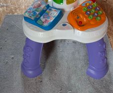 Vtech play and learn activity table