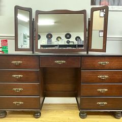 Vintage Mahogany Dresser with Mirror