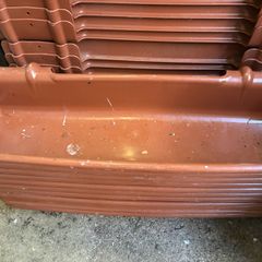 Feeding troughs