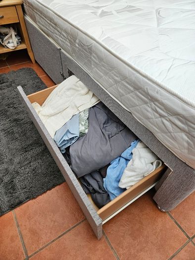 Almost - New King Size Bed w/ Mattress, Headboard & 2 Storage Drawers Included