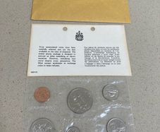 Canada 1969 Dollar Coin set mint