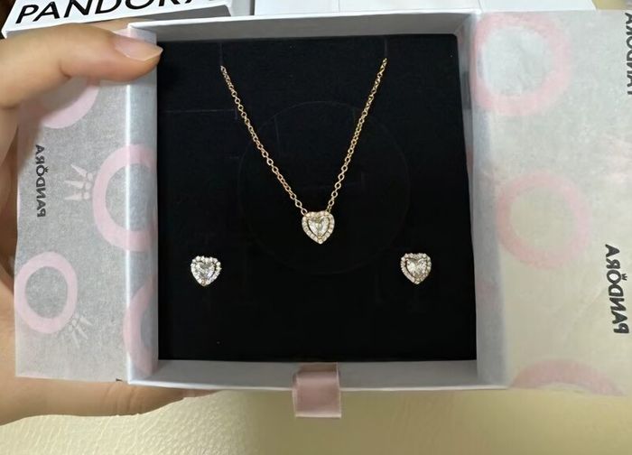 Pandora Rose Gold Elevated Heart Collier Necklace Brand New