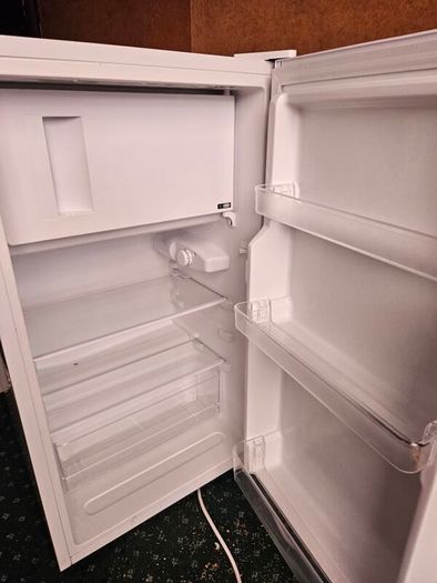 undercounter fridge