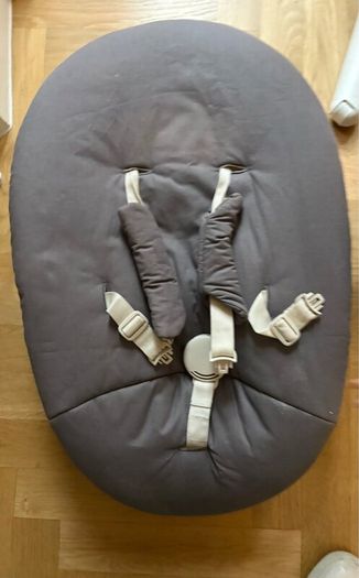 Stokke Nomi high-chair + newborn set
