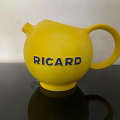 Pernod Ricard Yellow Baloon Teapot