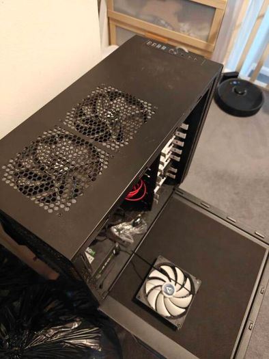 Desktop tower pc ideal for NAS or homelab