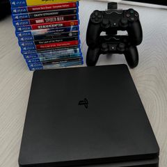 PS4 1TB - Excellent condition + 14 Games, 2 Original PS4 controllers & Charging Dock