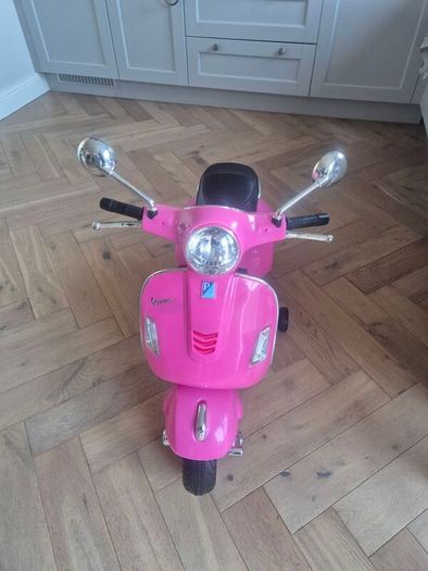 GTS Super Scooter 7.2V Lithium Electric Ride On Pink